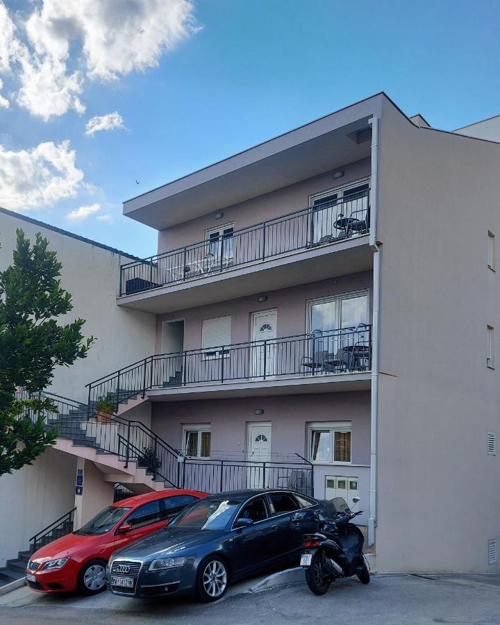 City Apartments Nada Makarska Dış mekan fotoğraf